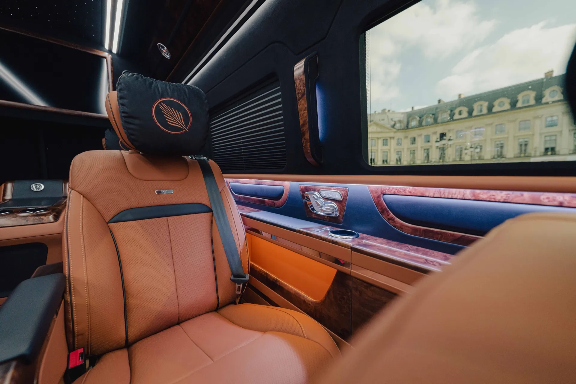Mini Bus Salon — 5