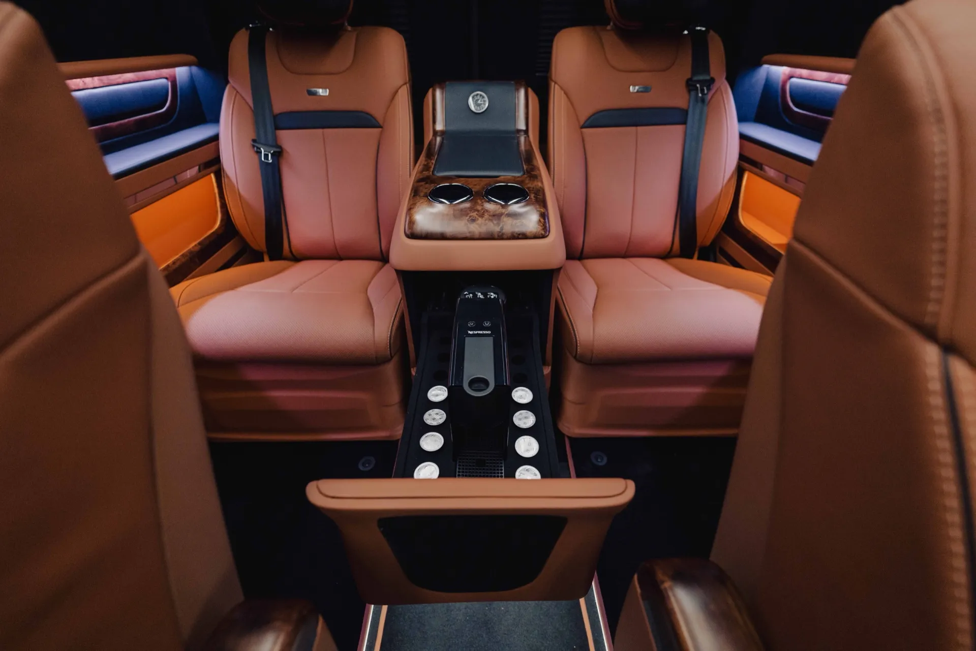 Mini Bus Salon — 6