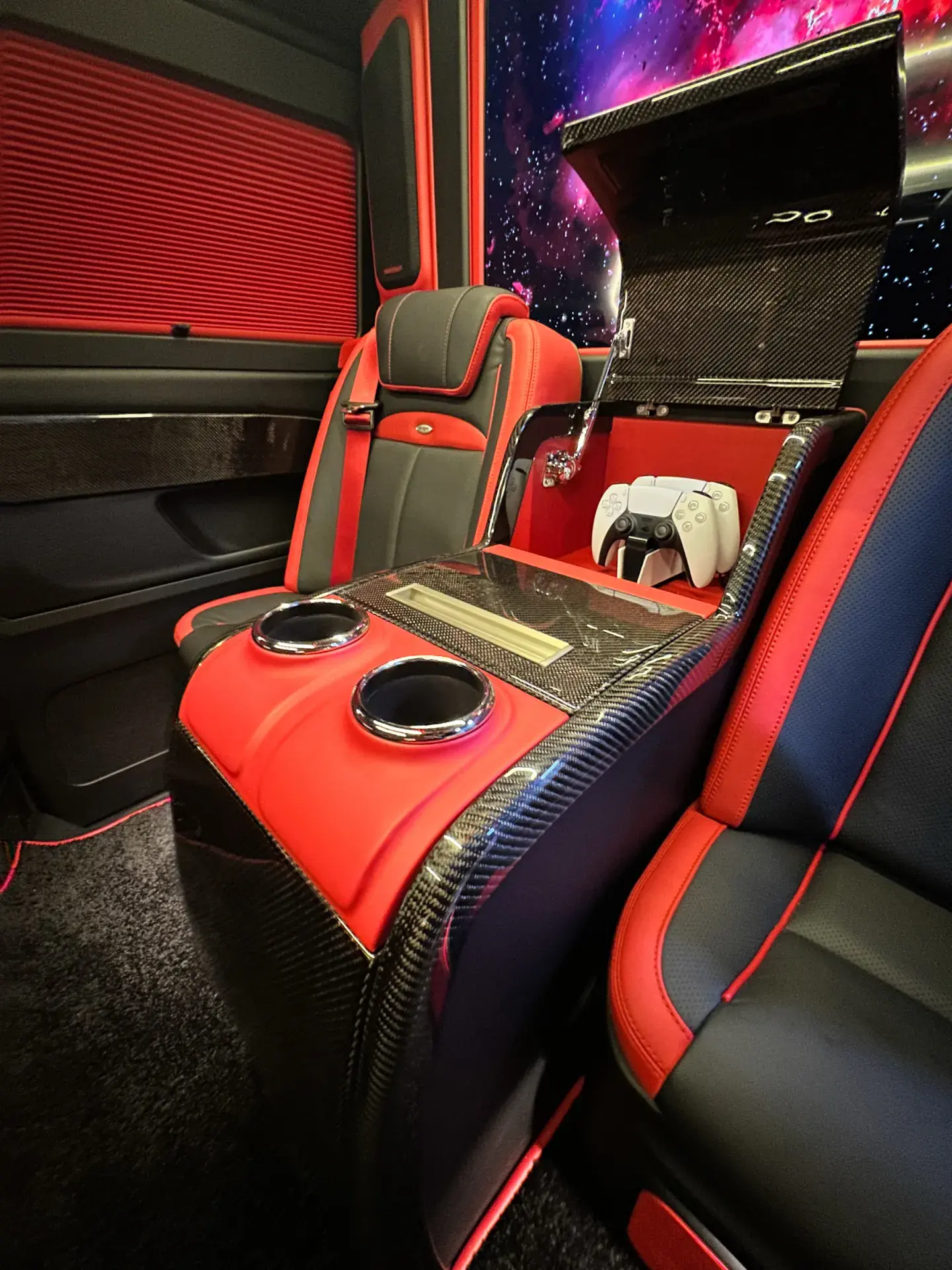 Red & Black — image 5