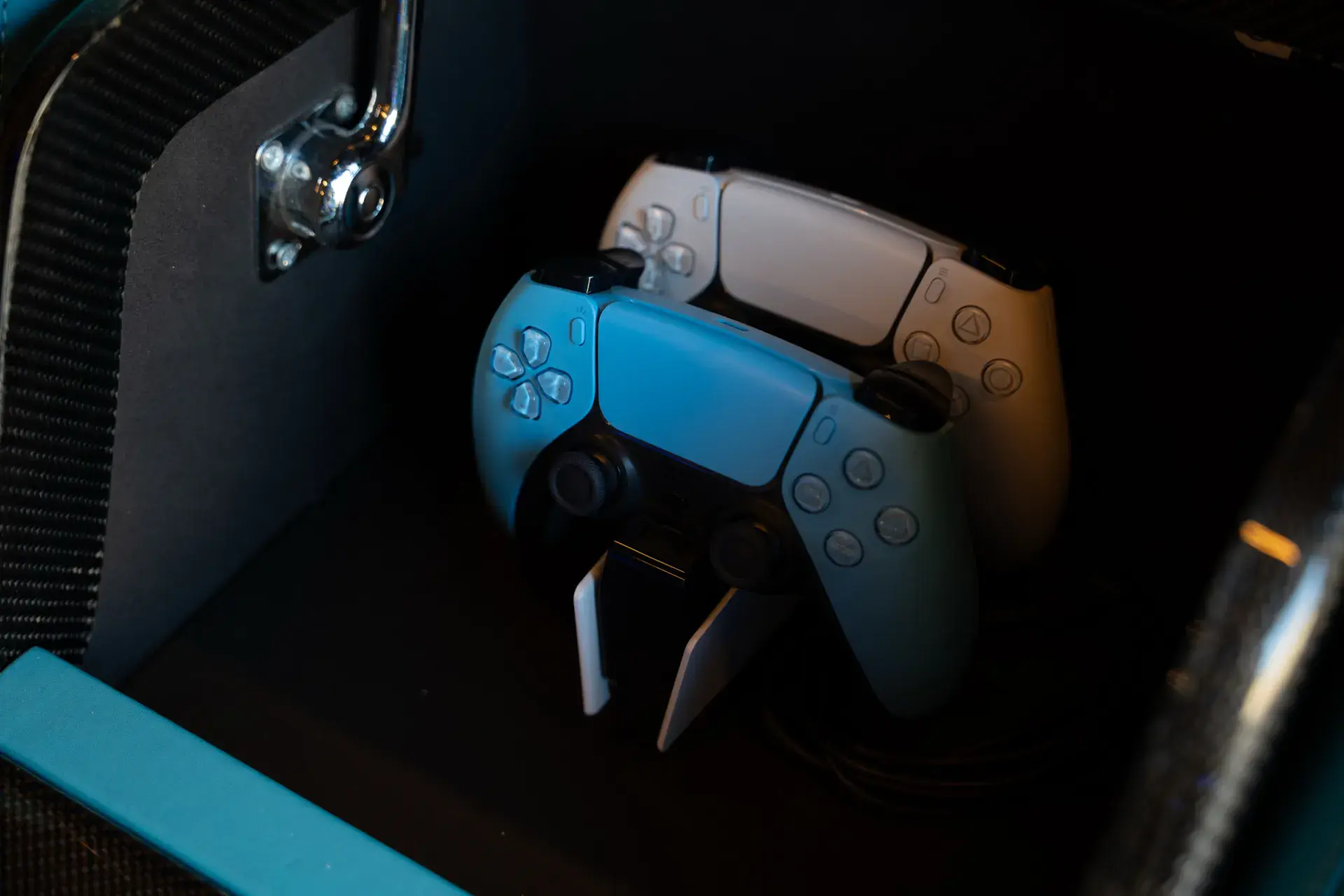 Tiffany Blue — image 10